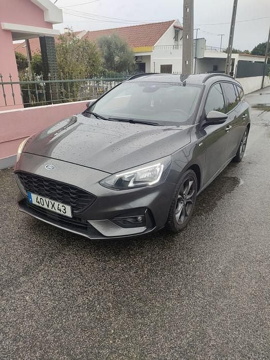 Usado 2019 Ford Focus ST-Line Sedan | € 12.450 (Super Preço) - Imagem 1/4