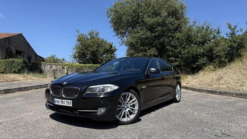 Usado 2010 BMW 530 M Performance Sedan | € 11.250 - Imagem 1/4
