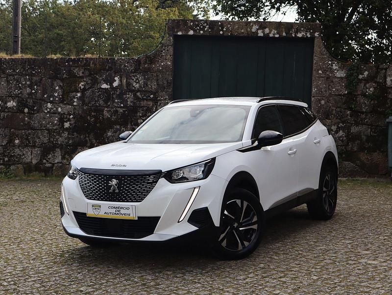 Branco Usado 2022 Peugeot 2008 Allure SUV | € 19.900 (Bom preço) - Imagem 1/4