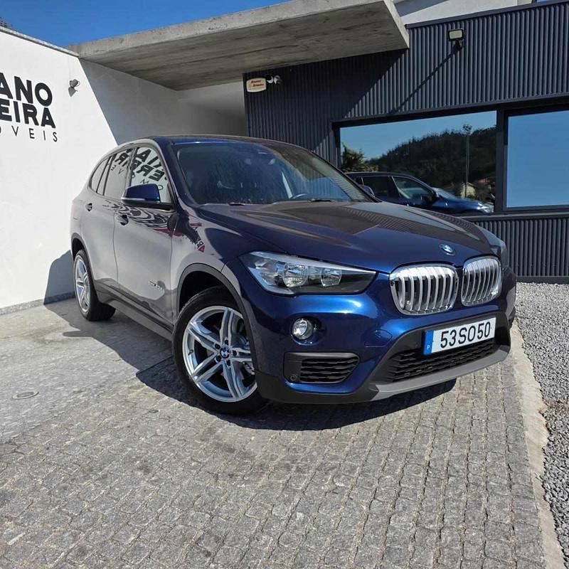 Usado BMW X1 Advantage 190 HP (139 kW) 2017 Azul SUV
