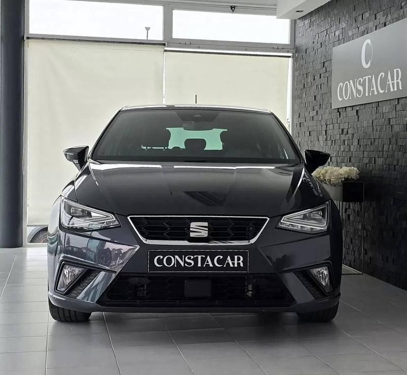 Usado Seat Ibiza FR 95 HP (69 kW) 2024 Cinza Citadino