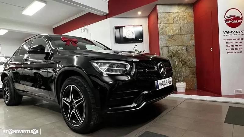 Usado Mercedes GLC300e AMG line 320 HP (235 kW) 2021 Preto Coupé