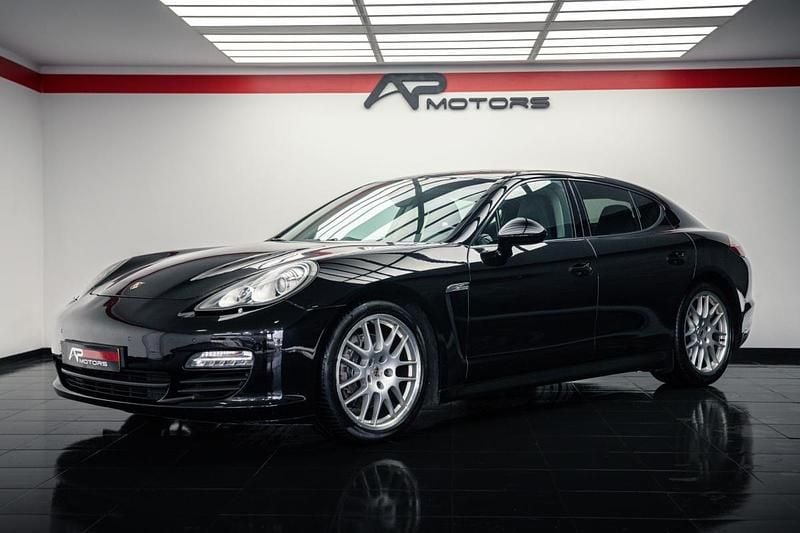 Usado Porsche Panamera 250 HP (183 kW) 2012 Preto Citadino