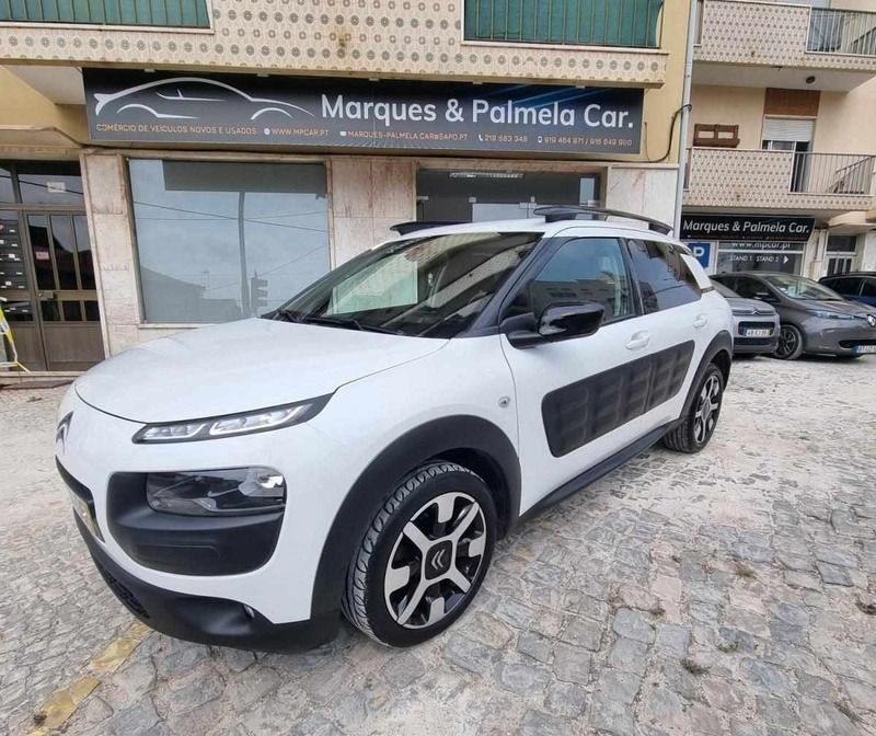 Branco Usado 2017 Citroën C4 Cactus Feel Citadino | € 12.999 (Preço justo) - Imagem 1/4