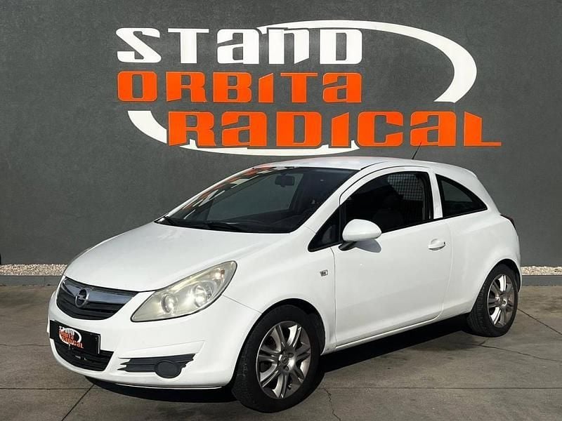 Branco Usado 2008 Opel Corsa | € 2.750 (Super Preço) - Imagem 1/4