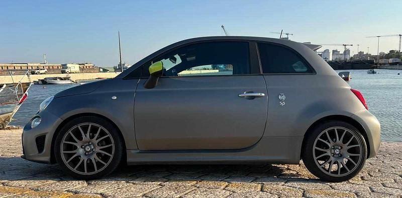 Cinzento Usado 2020 Abarth 595 Citadino | € 21.500 (Preço elevado) - Imagem 1/4