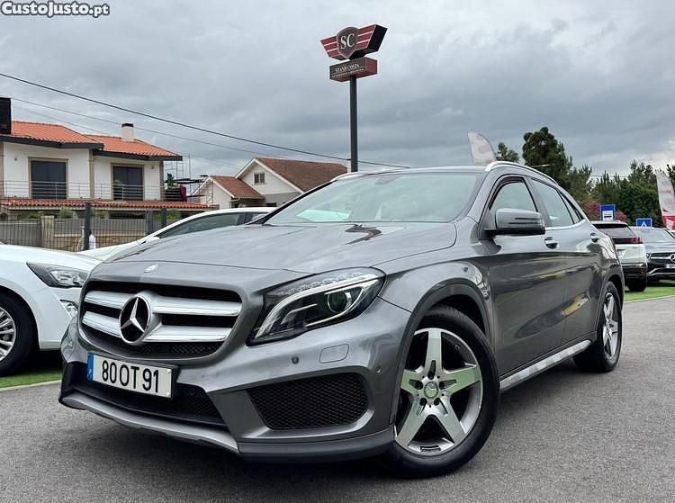 Cinza Usado 2014 Mercedes GLA200 AMG line SUV | € 20.850 (Preço justo) - Imagem 1/1