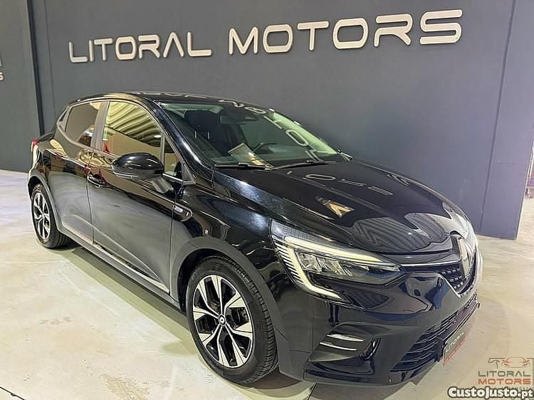 Usado Renault Clio V Techno 91 HP (66 kW) 2023 Preto Citadino