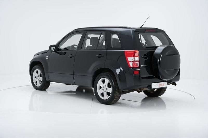Usado Suzuki Grand Vitara 129 HP (94 kW) 2006 Preto SUV