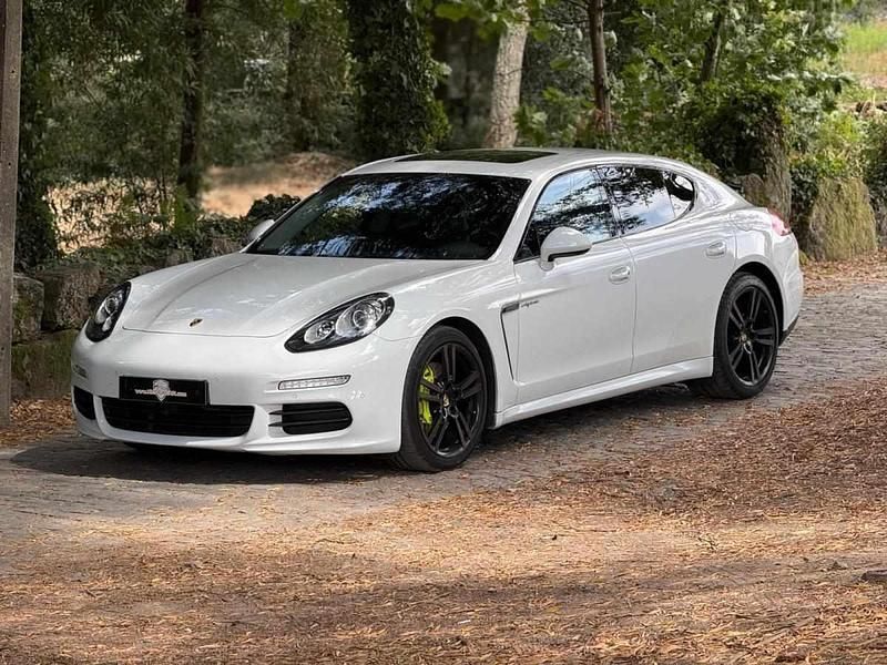 Usado Porsche Panamera 416 HP (305 kW) 2014 Branco Sedan