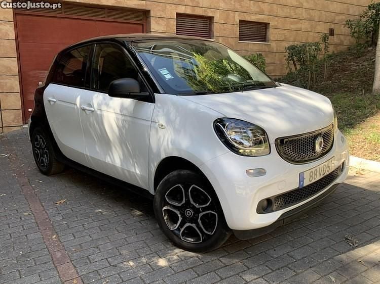 Branco Usado 2018 Smart ForFour Passion | € 11.990 (Preço justo) - Imagem 1/1