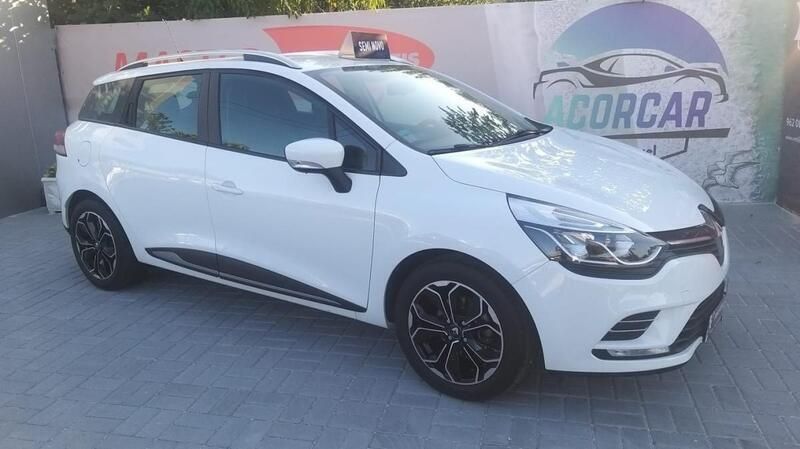 Branco Usado 2016 Renault Clio IV LIMITED Carrinha | € 10.850 (Preço justo) - Imagem 1/4
