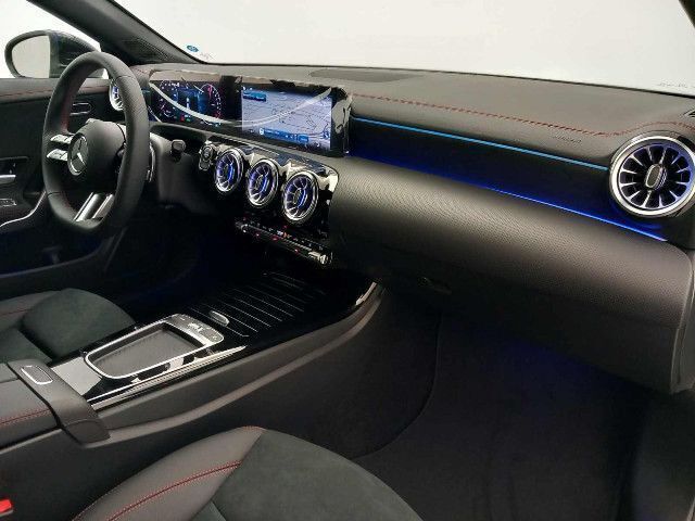 Preto cosmos Usado 2024 Mercedes CLA250e Shooting Brake Carrinha | € 42.990 (Caro) - Imagem 1/4