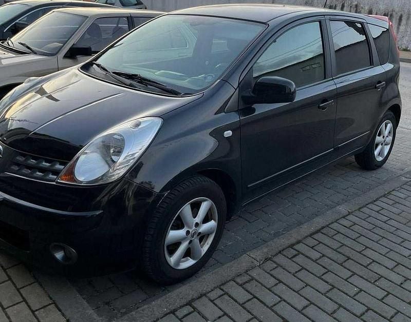 Usado 2009 Nissan Note Monovolume | € 3.500 - Imagem 1/4