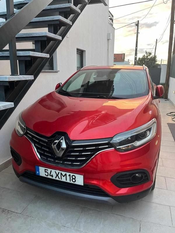 Usado Renault Kadjar 140 HP (102 kW) 2019 Vermelho SUV