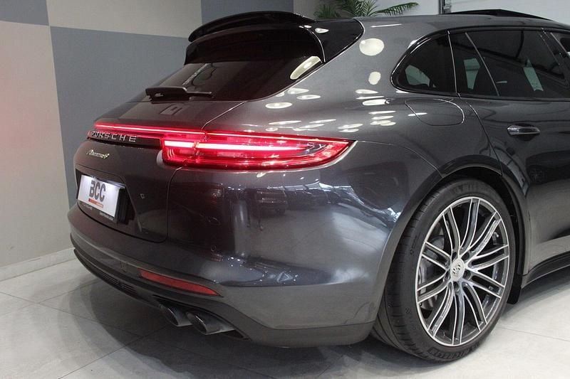 Usado Porsche Panamera Platinum Edition 462 HP (339 kW) 2020 Cinza Carrinha