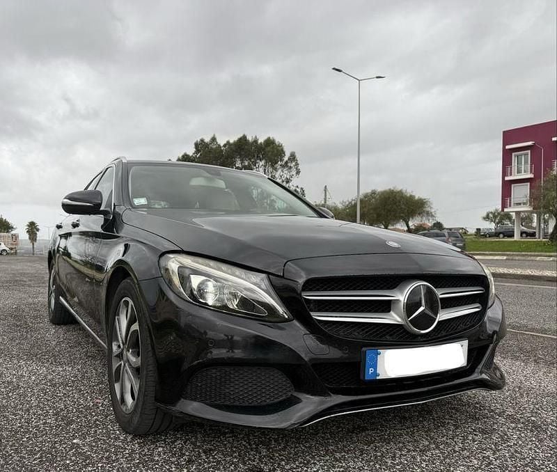 Usado Mercedes C250 Avantgarde 204 HP (150 kW) 2015 Sedan