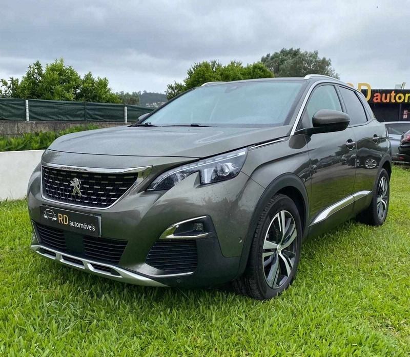 Verde Usado 2018 Peugeot 3008 | € 20.000 (Caro) - Imagem 1/4