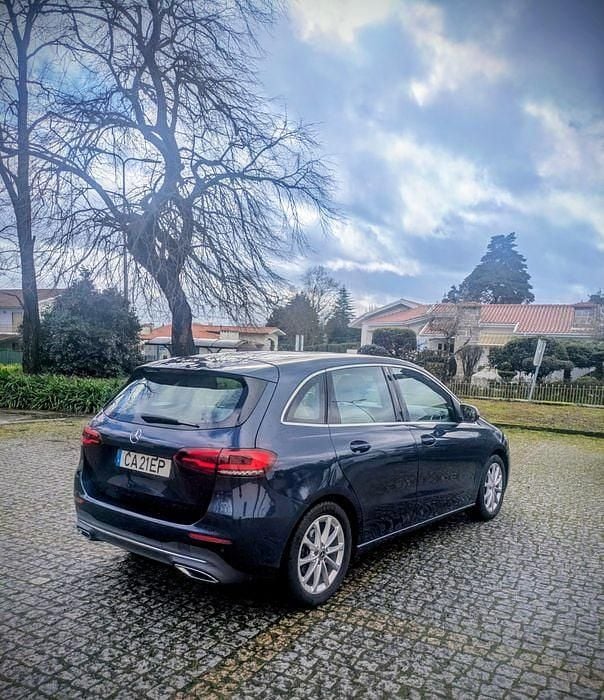 Usado Mercedes B200 Progressive 150 HP (110 kW) 2020 Monovolume