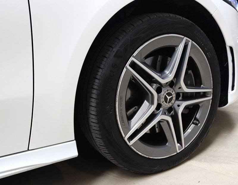 Usado Mercedes A250 AMG line 218 HP (160 kW) 2020 Branco