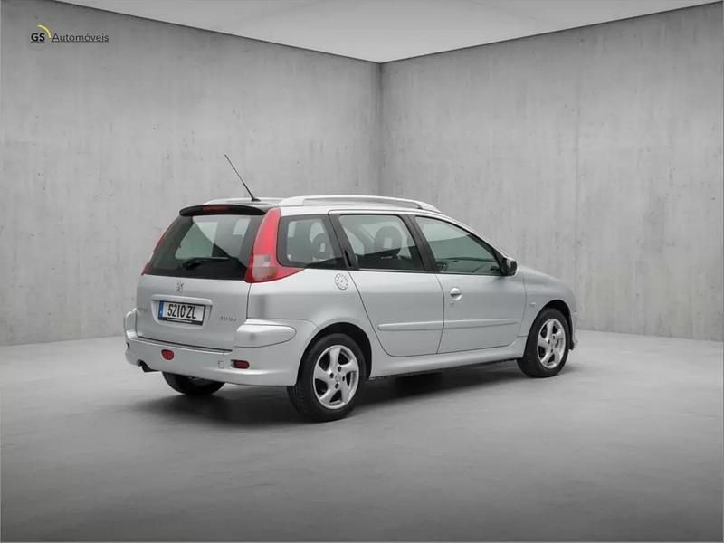 Usado Peugeot 206 90 HP (66 kW) 2005 Cinza Carrinha