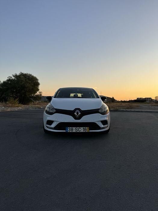 Usado 2016 Renault Clio IV Sedan | € 7.500 (Super Preço) - Imagem 1/4