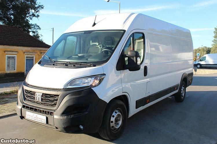 Usado Fiat Ducato 140 HP (102 kW) 2022 Branco Van