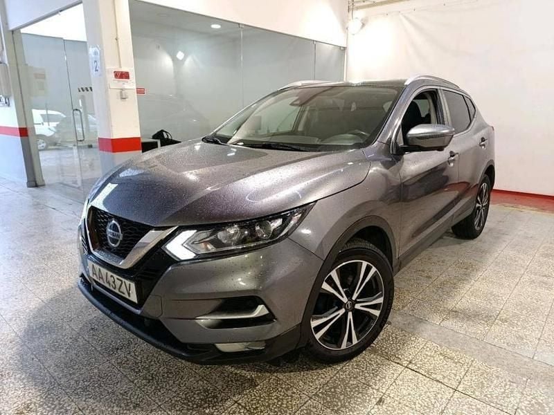 Cinzento Usado 2020 Nissan Qashqai SUV | € 15.750 (Super Preço) - Imagem 1/4