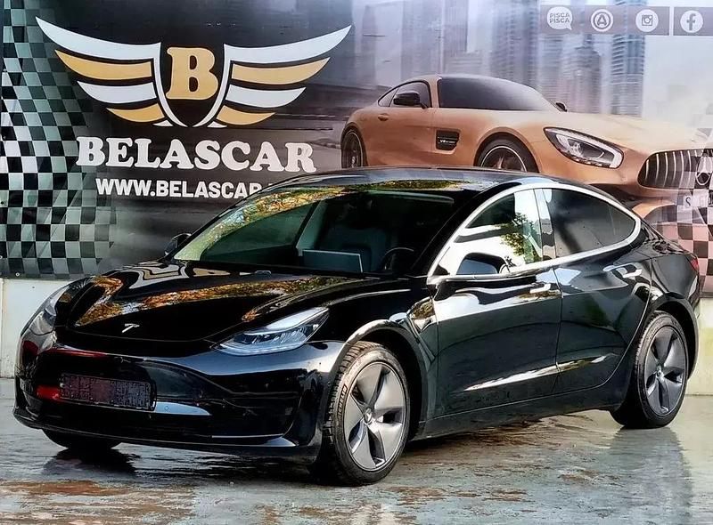 Usado Tesla Model 3 Standard Range Plus 175 kW (238 HP) 2019 Preto Sedan