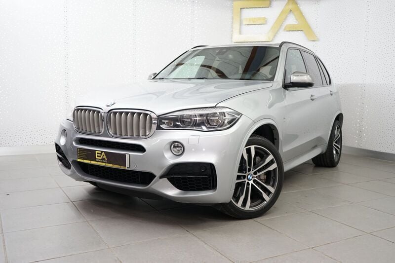 Usado BMW X5 M50 381 HP (280 kW) 2015 Cinza SUV