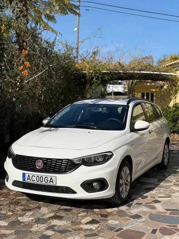 Usado Fiat Tipo 95 HP (69 kW) 2020 Branco Carrinha
