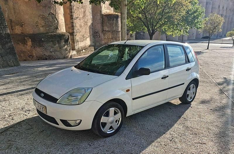 Usado 2005 Ford Fiesta Citadino | € 3.250 (Preço justo) - Imagem 1/4