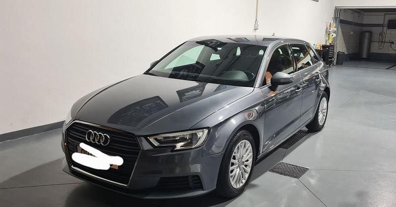 Usado Audi A3 105 HP (77 kW) 2016 Sedan