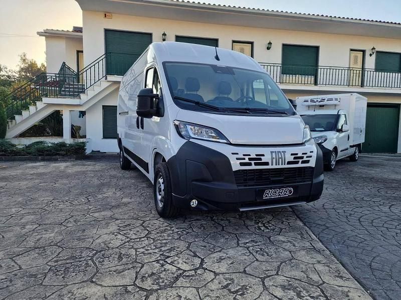 Usado Fiat Ducato 140 HP (102 kW) 2024 Branco Van