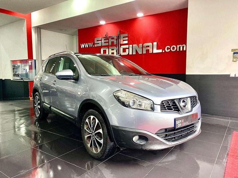 Cinzento Usado 2010 Nissan Qashqai SUV | € 7.250 (Bom preço) - Imagem 1/4