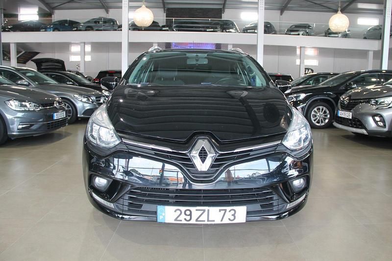 Preto Usado 2019 Renault Clio GrandTour LIMITED Carrinha | € 13.000 (Preço justo) - Imagem 1/4