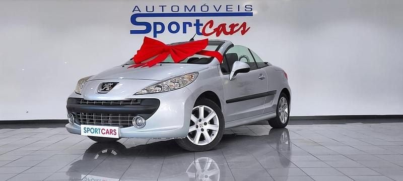 Cinzento Usado 2008 Peugeot 207 CC Cabrios | € 7.450 (Preço justo) - Imagem 1/4