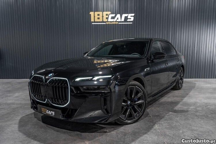 Preto Usado 2024 BMW 750e Sedan | € 125.000 - Imagem 1/1