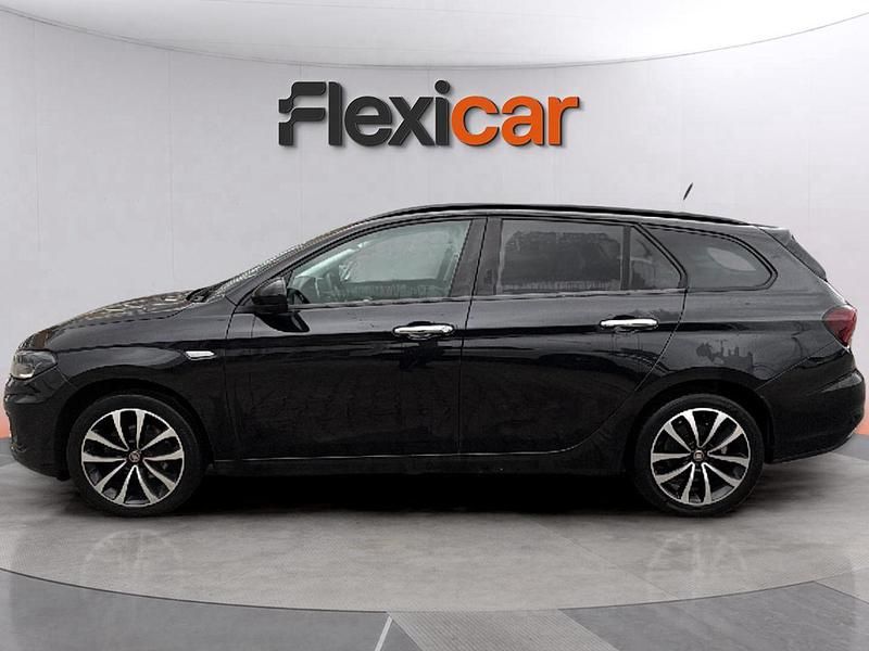 Usado Fiat Tipo Lounge 95 HP (69 kW) 2021 Preto Carrinha