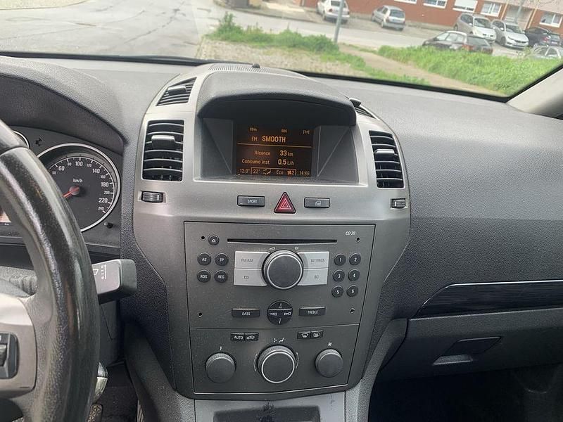 Usado Opel Zafira 125 HP (91 kW) 2005 Monovolume