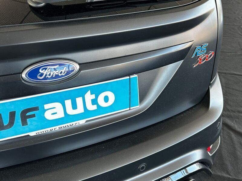 Usado Ford Focus RS 350 HP (257 kW) 2011 Preto Citadino