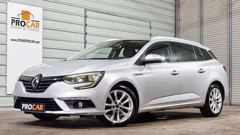 Cinza Usado 2017 Renault Mégane GT Line GT-Line Carrinha | € 13.500 (Preço justo) - Imagem 1/3