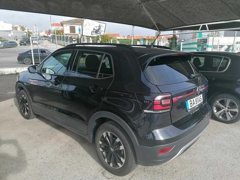 Usado VW T-Cross Life 110 HP (80 kW) 2023 Preto SUV