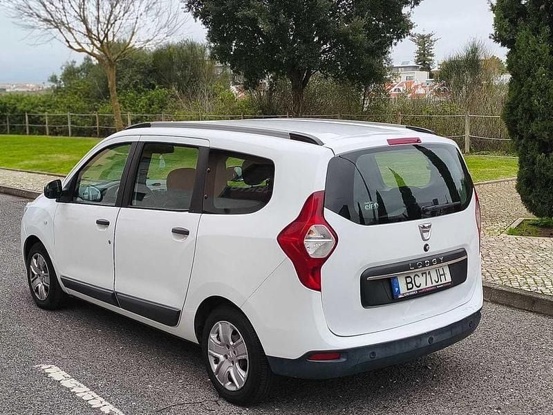 Usado 2019 Dacia Lodgy Monovolume | € 6.350 - Imagem 1/4