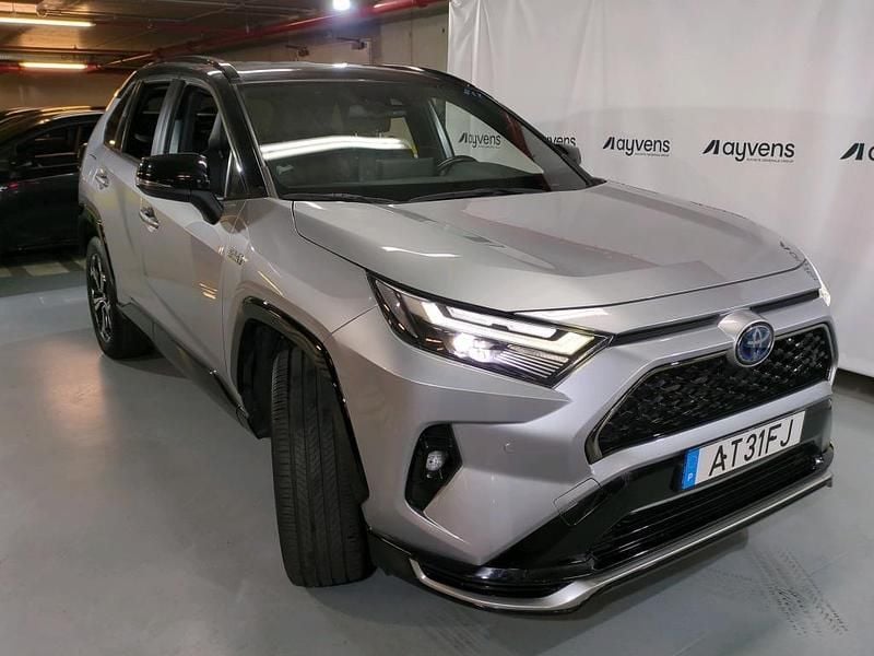Usado Toyota RAV4 Hybrid 309 HP (227 kW) 2022 Cinzento SUV