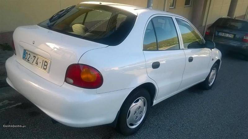 Hyundai accent 98 года