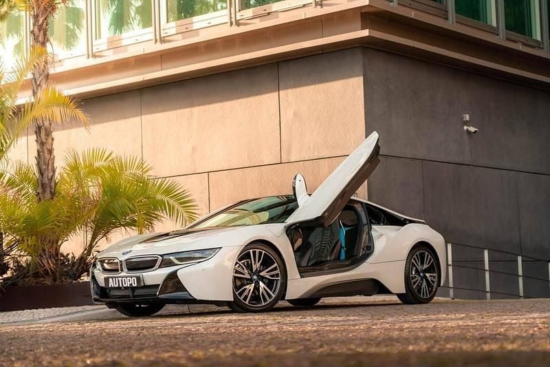 Branco Usado 2016 BMW i8 Coupé | € 57.900 - Imagem 1/4