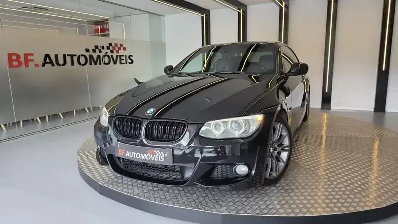 Preto Usado 2010 BMW 320 Cabriolet Cabrios | € 18.750 (Preço justo) - Imagem 1/4