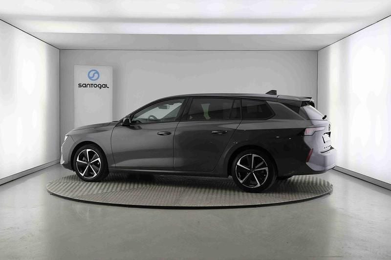 Usado Opel Astra 136 HP (100 kW) 2025 Cinzento