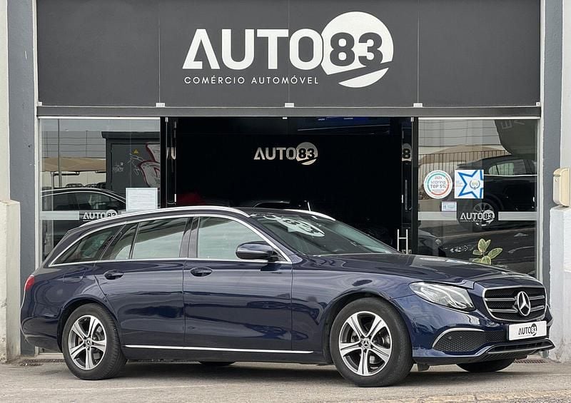 Azul Usado 2018 Mercedes E220 Avantgarde Carrinha | € 29.990 (Preço justo) - Imagem 1/1